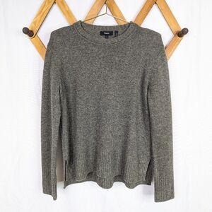 Theory Hi Low Soft Cashmere Crew Neck Split Hem Olive Green Sweater - Size Small